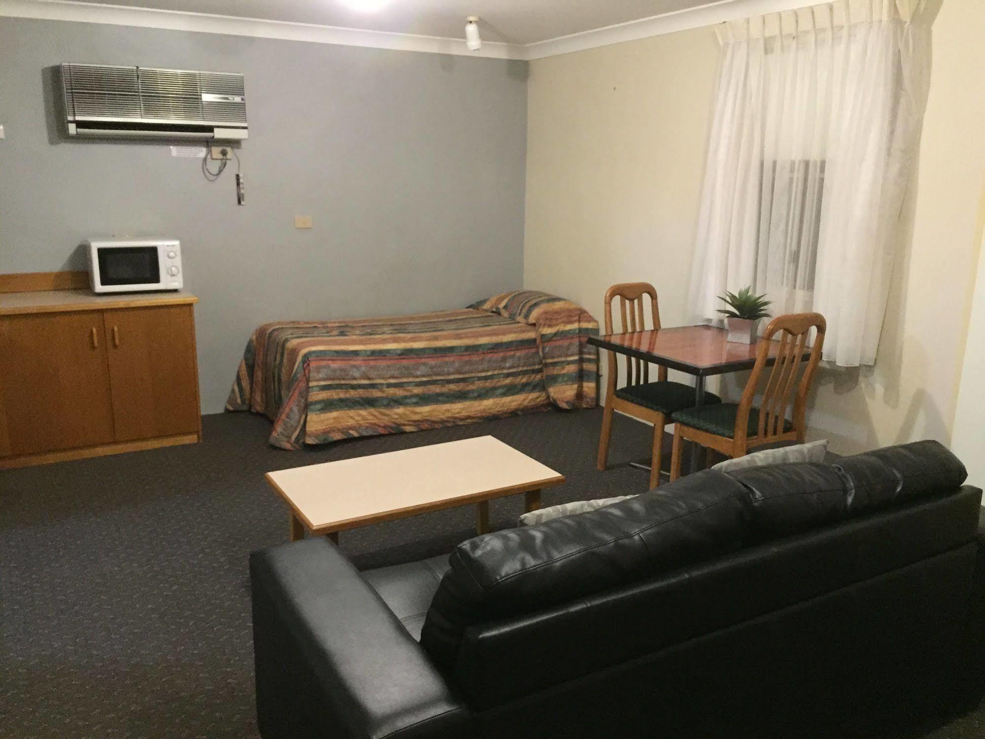 Golf Links Motel Tamworth Esterno foto